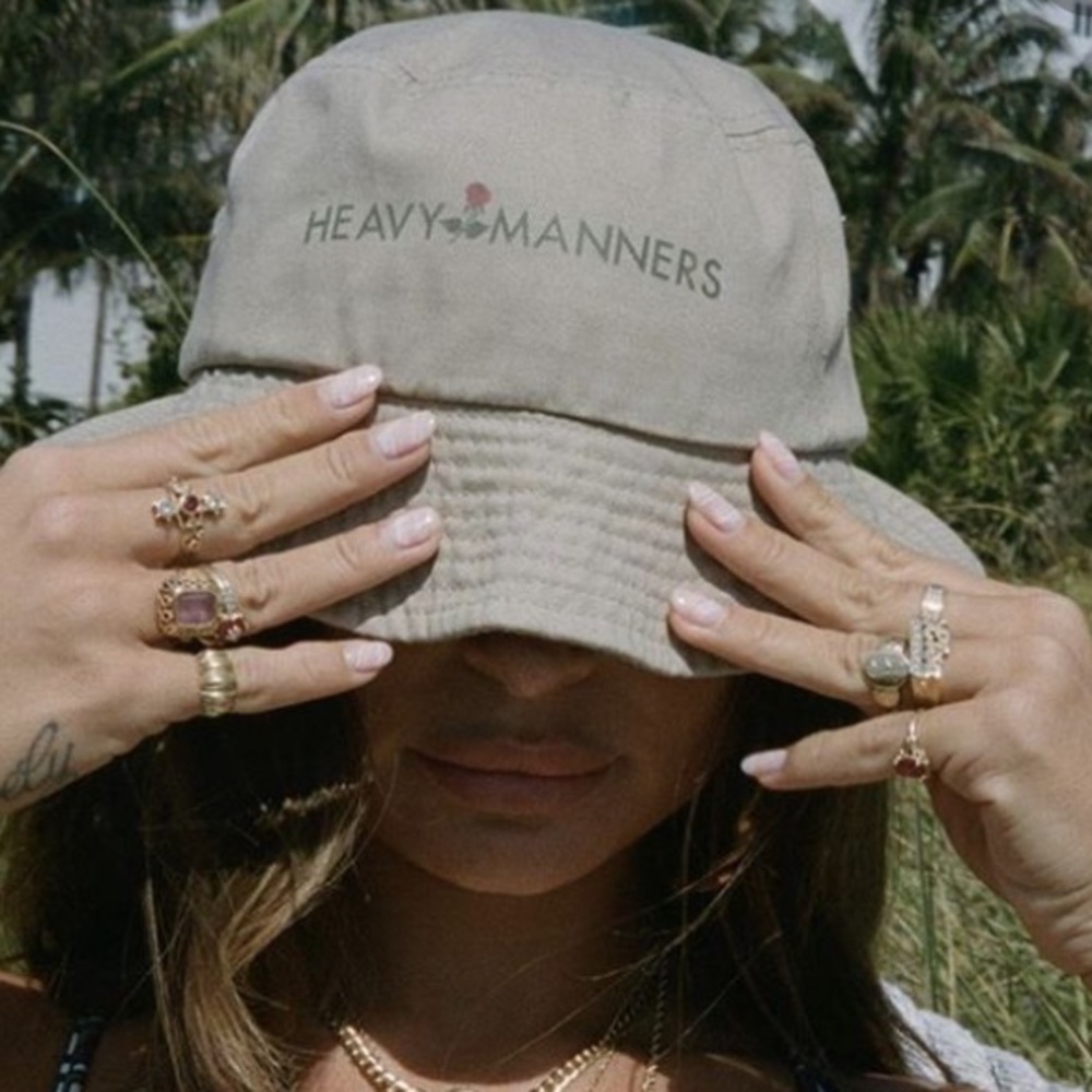 *ISO* Heavy Manners bucket hat in Khaki